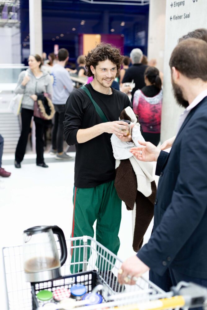 260321_SP_Festspielhaus_Steffi_Parlow_Jausenstationen-on-their-way-64_de
