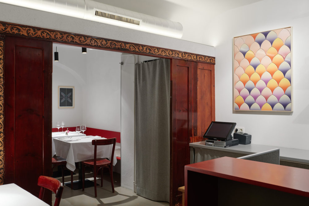 Steffi_Parlow_Dunkelblau riecht salzig, gelb schmeckt bitter. #02, 2019, 2 von 5