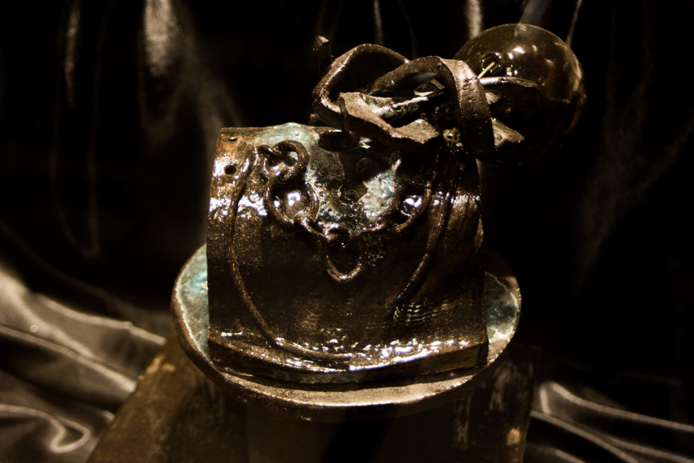 Steffi_Parlow_Dunkelblau riecht salzig, gelb schmeckt bitter. #03, 2019, 10 von 12