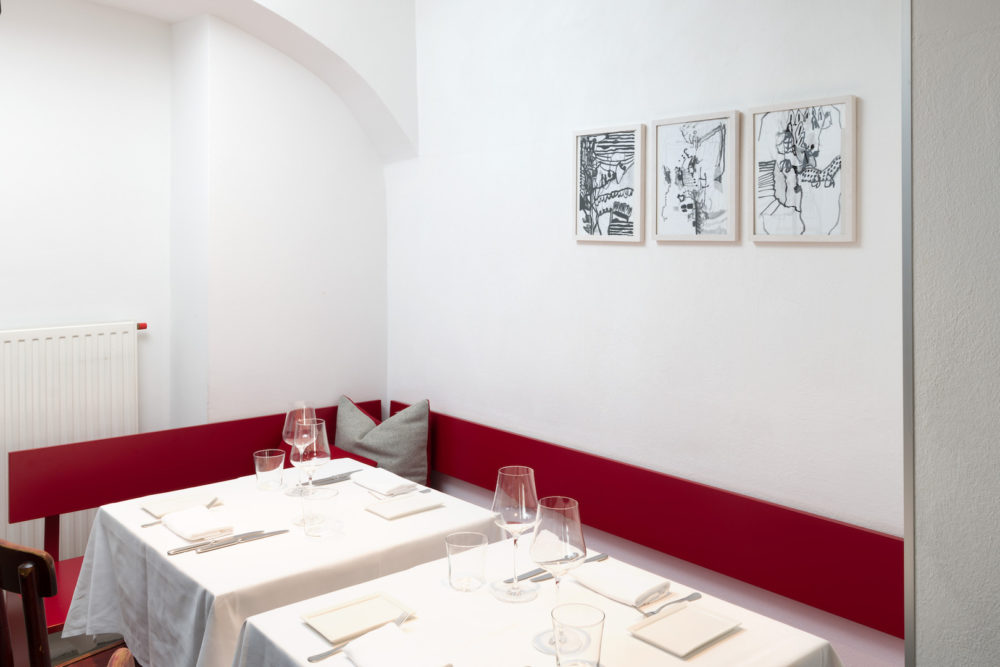 Steffi_Parlow_Dark blue smells salty, yellow tastes bitter. #04, 2019, 6 of 12