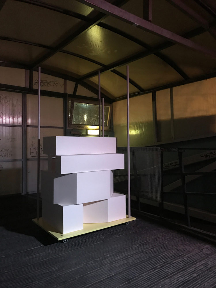 Steffi_Parlow_Wake up, you asleep feeds. 2016, 8 of 8