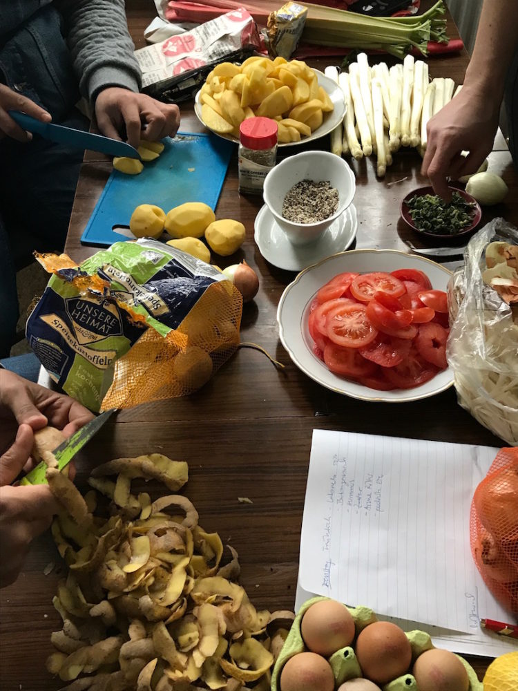 Steffi_Parlow_Cooking a soup together. 2017-2018, 25 of 25